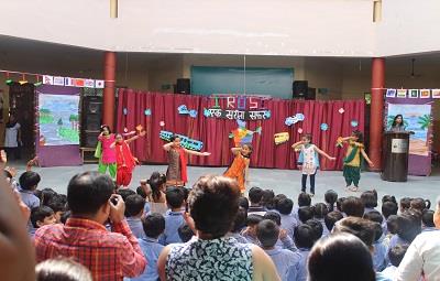 SPECIAL ASSEMBLY BY- GRADE 1 ROSE THEME-TRAVEL