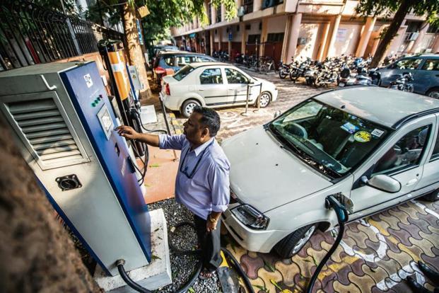How India Is Looking To Replace The Traditional Vehicles With EVs