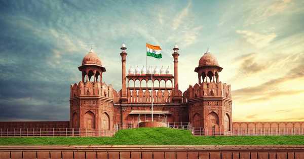 5 Historical Places to Visit in India [1 min read]