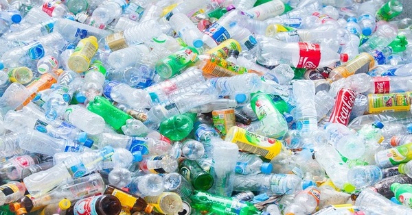 How Plastics Contribute To Climate Change-Fairgaze [1 min read]